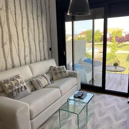 Precioso Apartamento Con Terraza Y Piscina En Portonovo-Sanxenxo エクステリア 写真