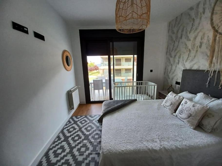 Precioso Apartamento Con Terraza Y Piscina En Portonovo-Sanxenxo エクステリア 写真