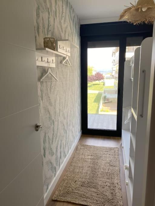 Precioso Apartamento Con Terraza Y Piscina En Portonovo-Sanxenxo エクステリア 写真
