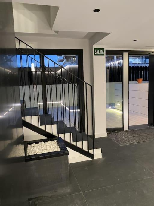 Precioso Apartamento Con Terraza Y Piscina En Portonovo-Sanxenxo エクステリア 写真