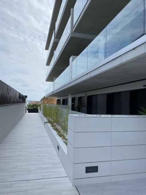 Precioso Apartamento Con Terraza Y Piscina En Portonovo-Sanxenxo エクステリア 写真