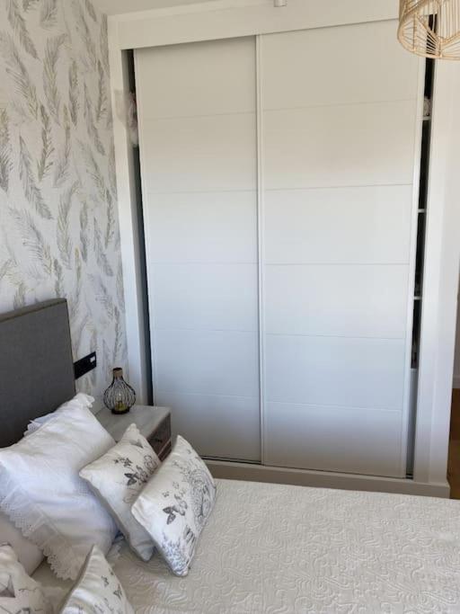 Precioso Apartamento Con Terraza Y Piscina En Portonovo-Sanxenxo エクステリア 写真