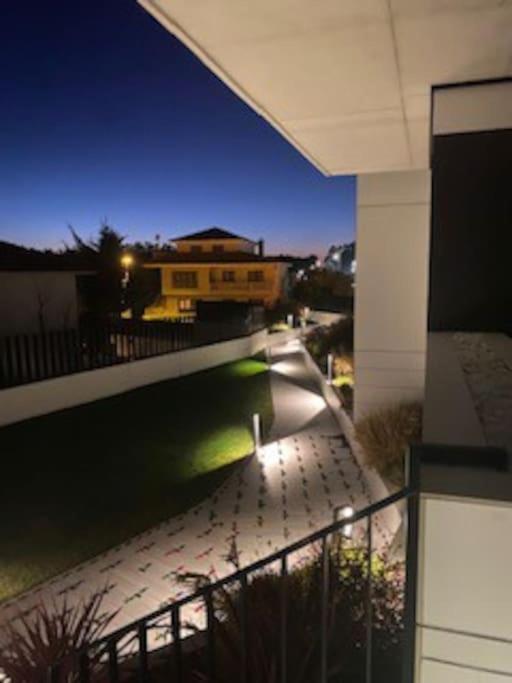 Precioso Apartamento Con Terraza Y Piscina En Portonovo-Sanxenxo エクステリア 写真