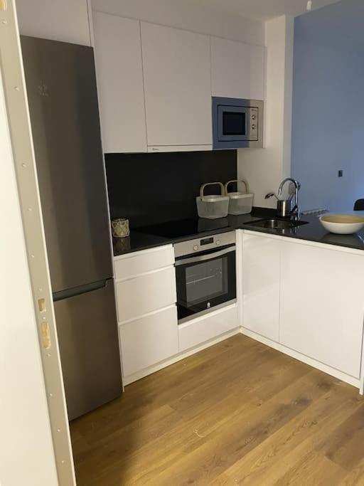 Precioso Apartamento Con Terraza Y Piscina En Portonovo-Sanxenxo エクステリア 写真